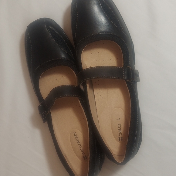 Naturalizer Women's Black Mary-Jane's Anion 10M - Picture 4 of 8